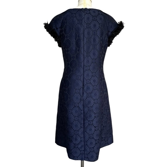 NEW SARA CAMPBELL Daisy Jaquard Dress with Petal Trimmed Cap Sleeves Size 4 - Picture 3 of 8